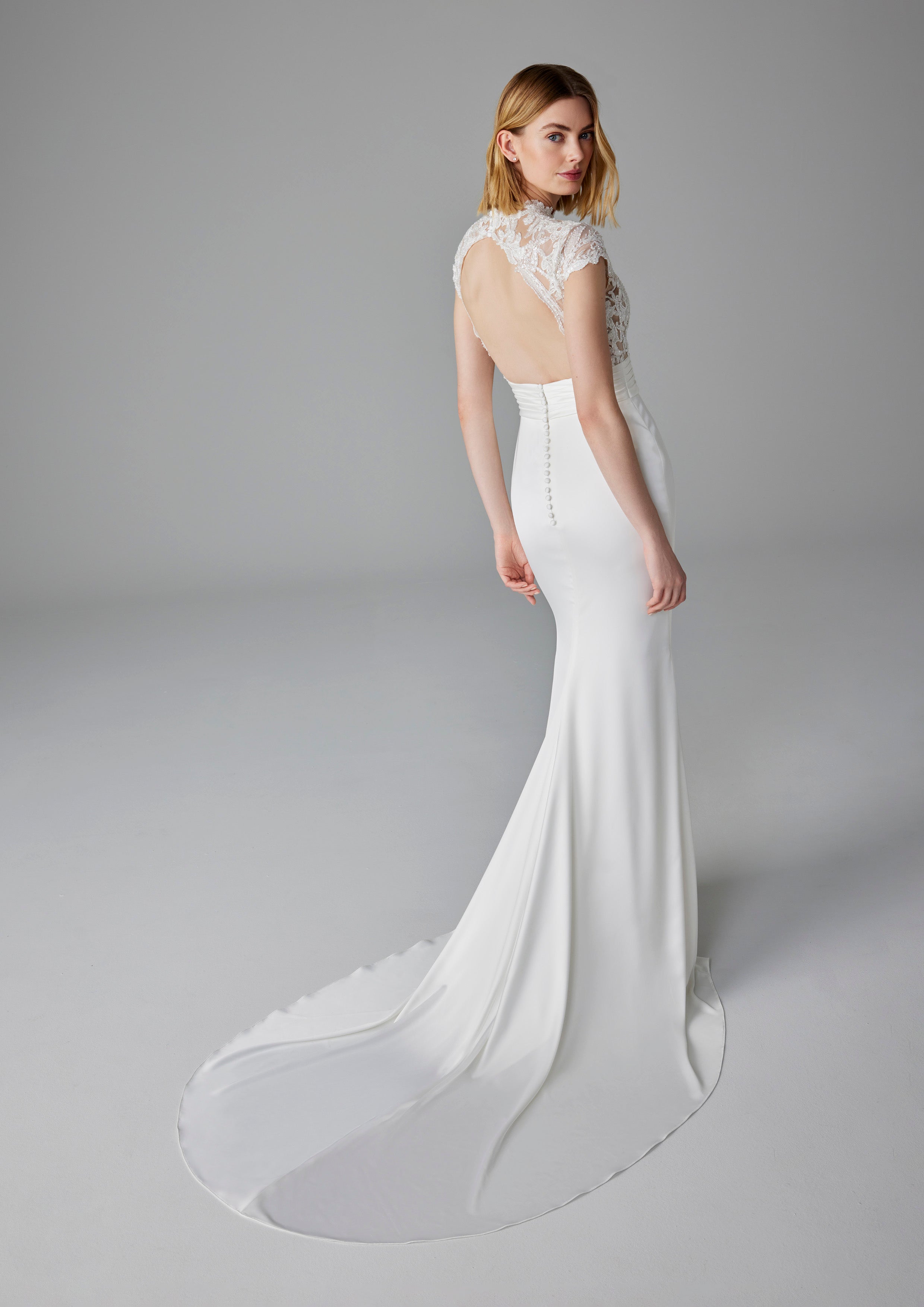 PRONOVIAS 2025 | AGATHY