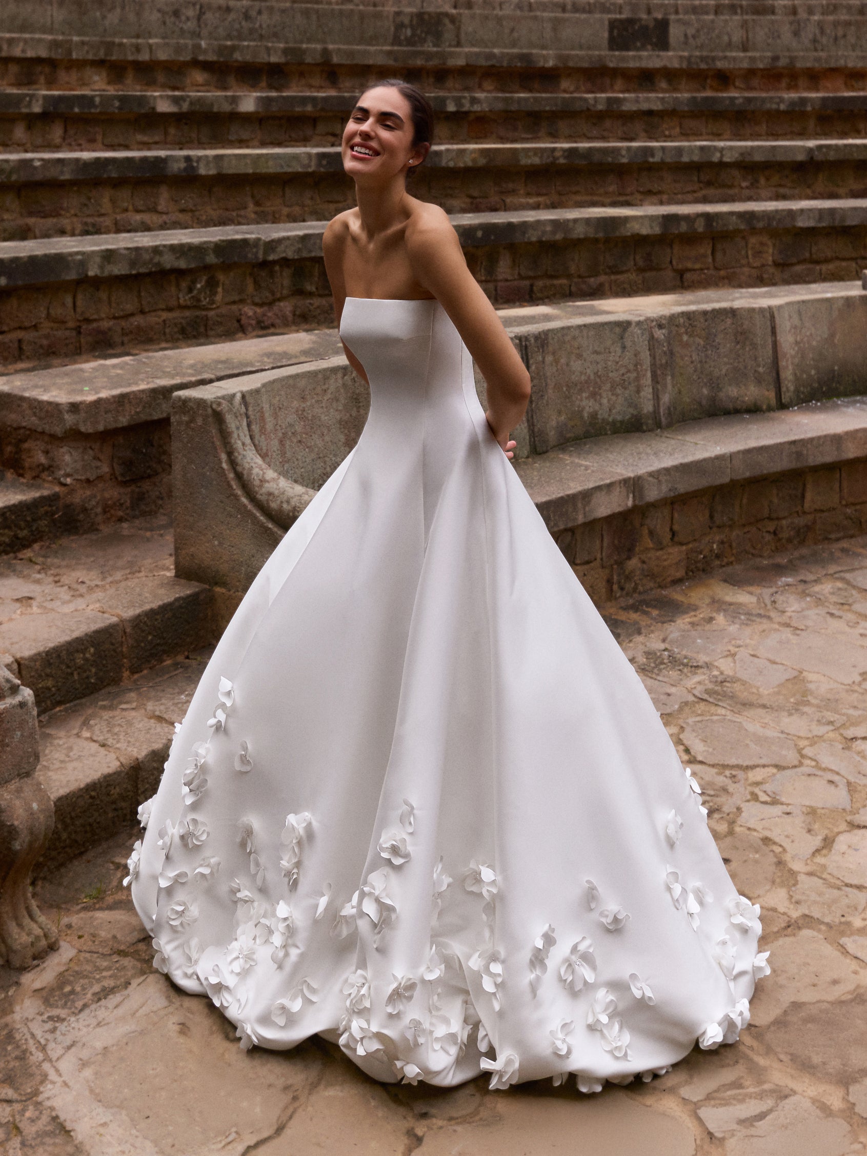 PRONOVIAS | CATREY