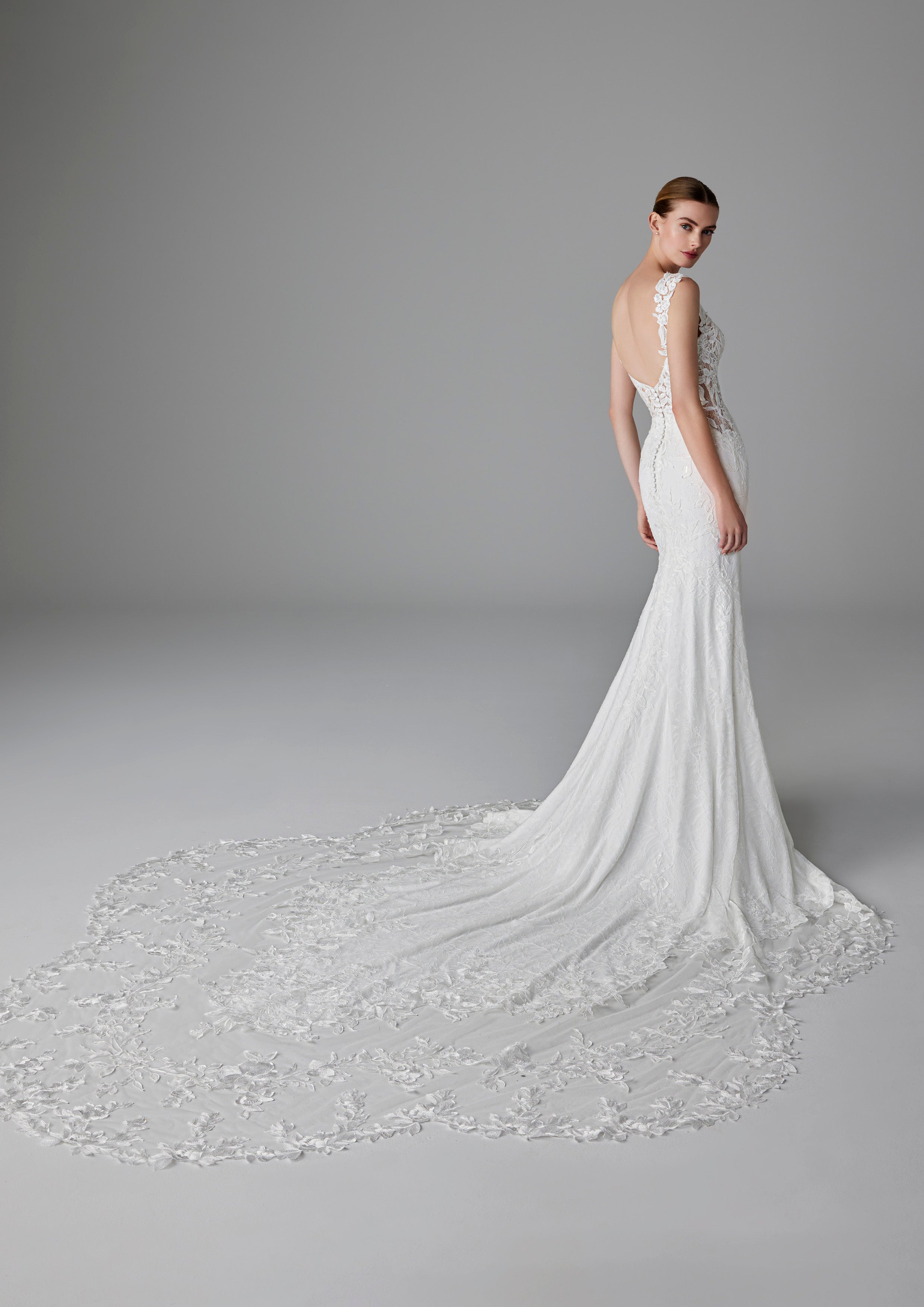 PRONOVIAS 2025 | DION