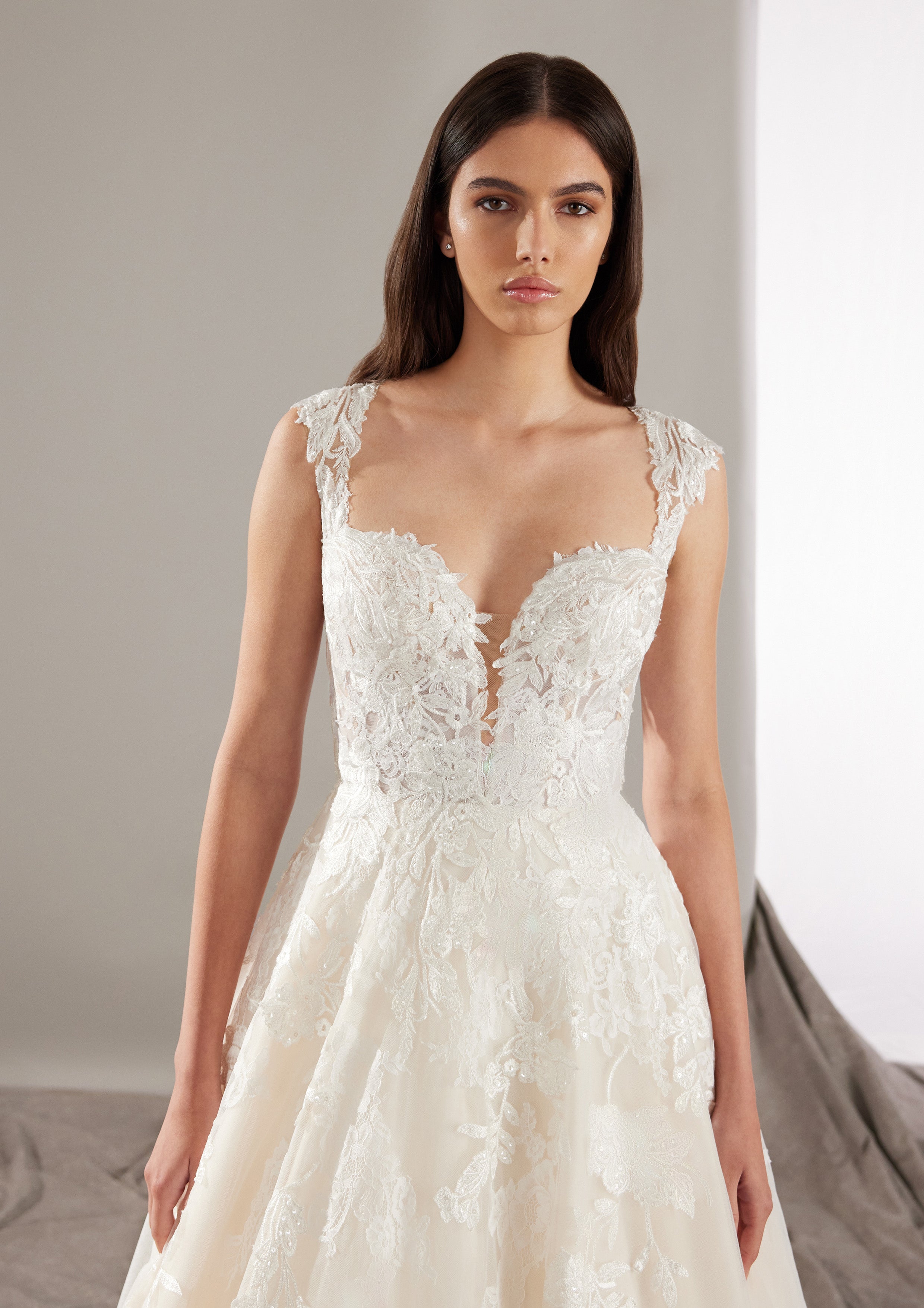 PRONOVIAS 2025 | EVER