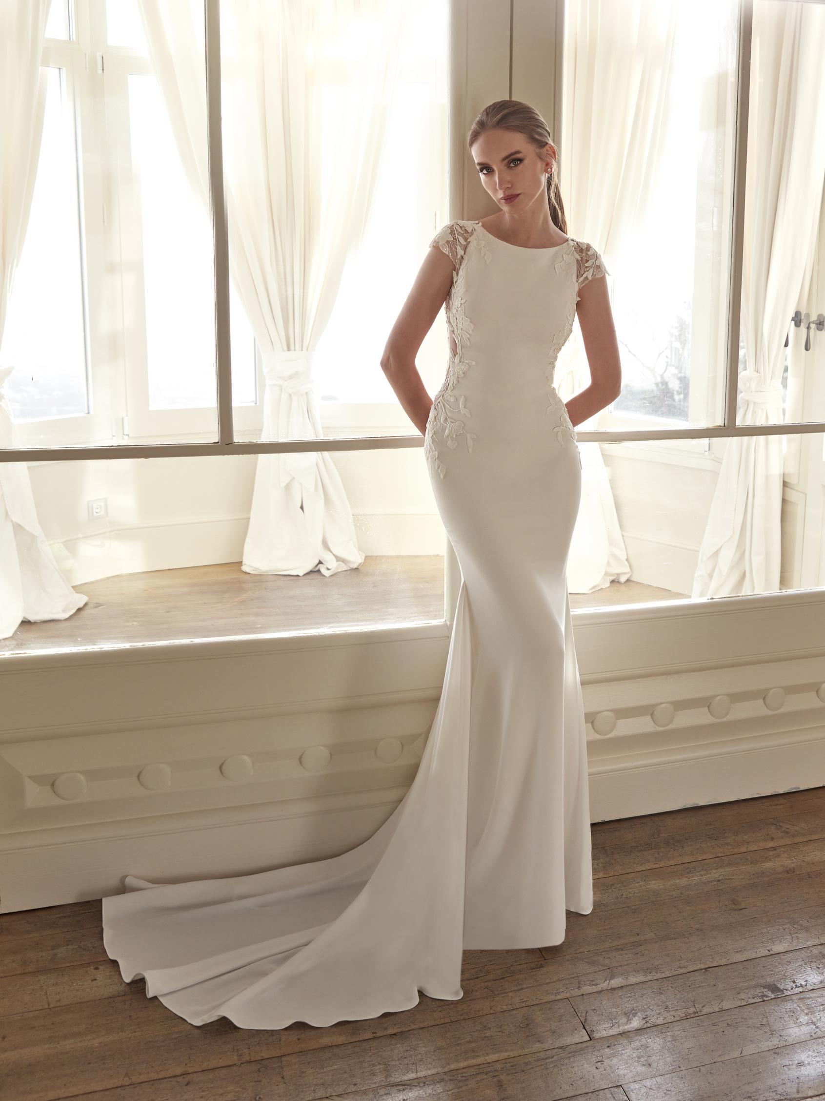 PRONOVIAS | JENESIS