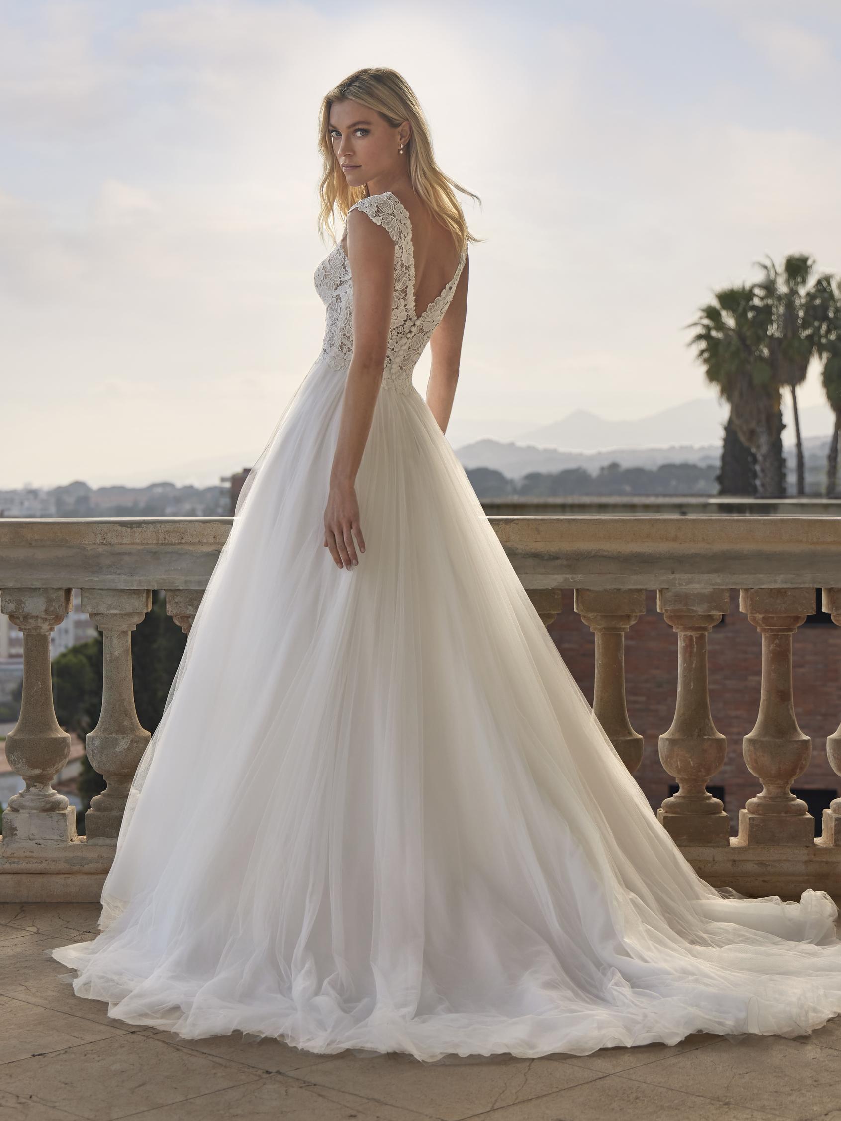 PRONOVIAS | MEIRAV