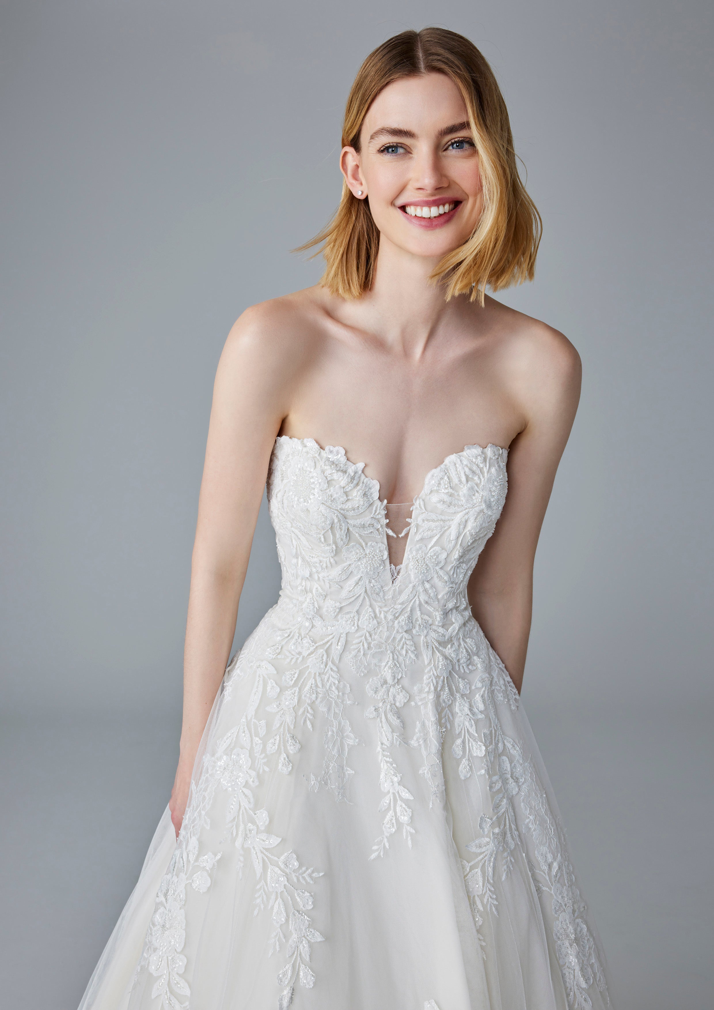 PRONOVIAS 2025 | REMI