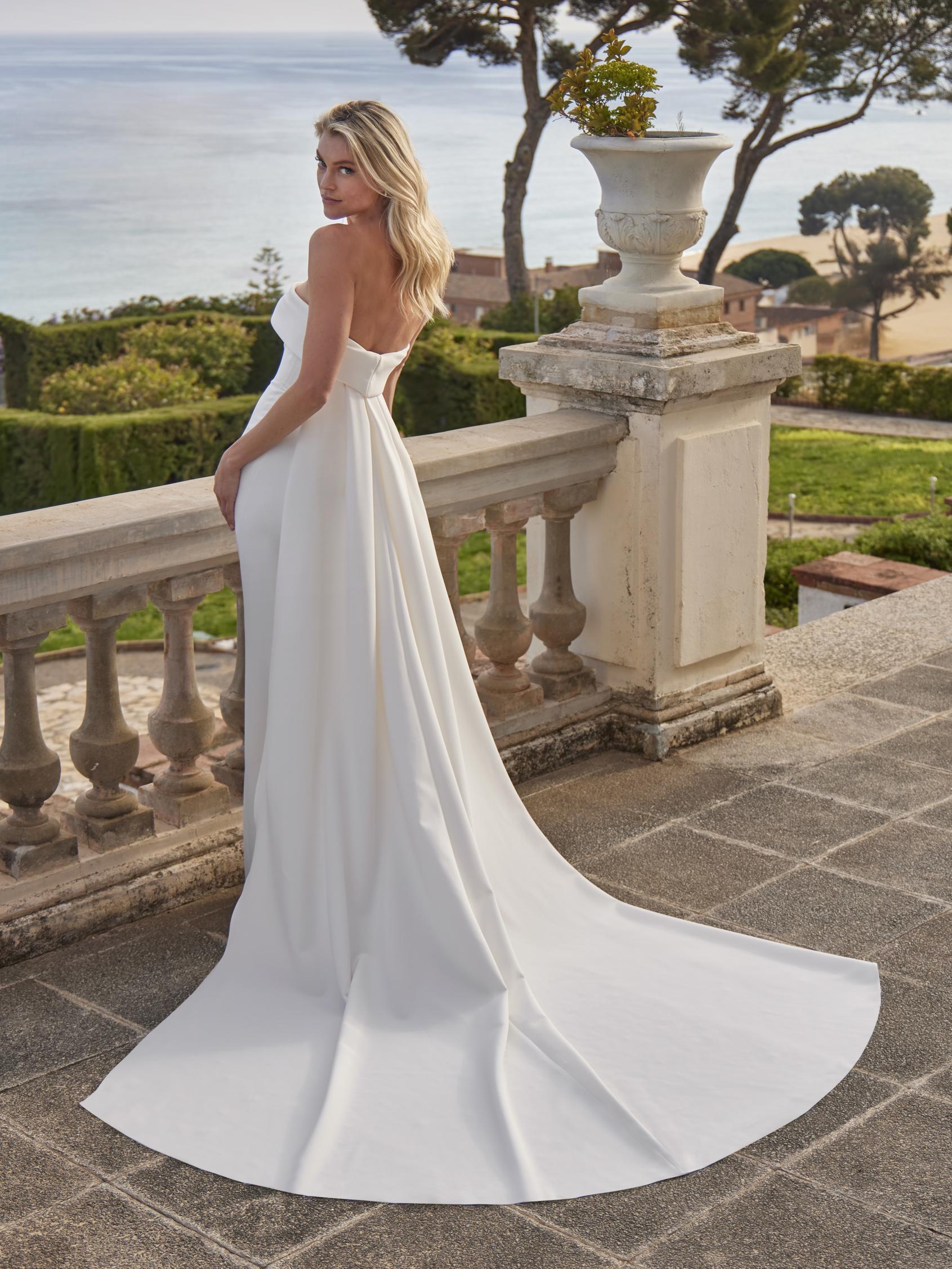 PRONOVIAS | YUVAL