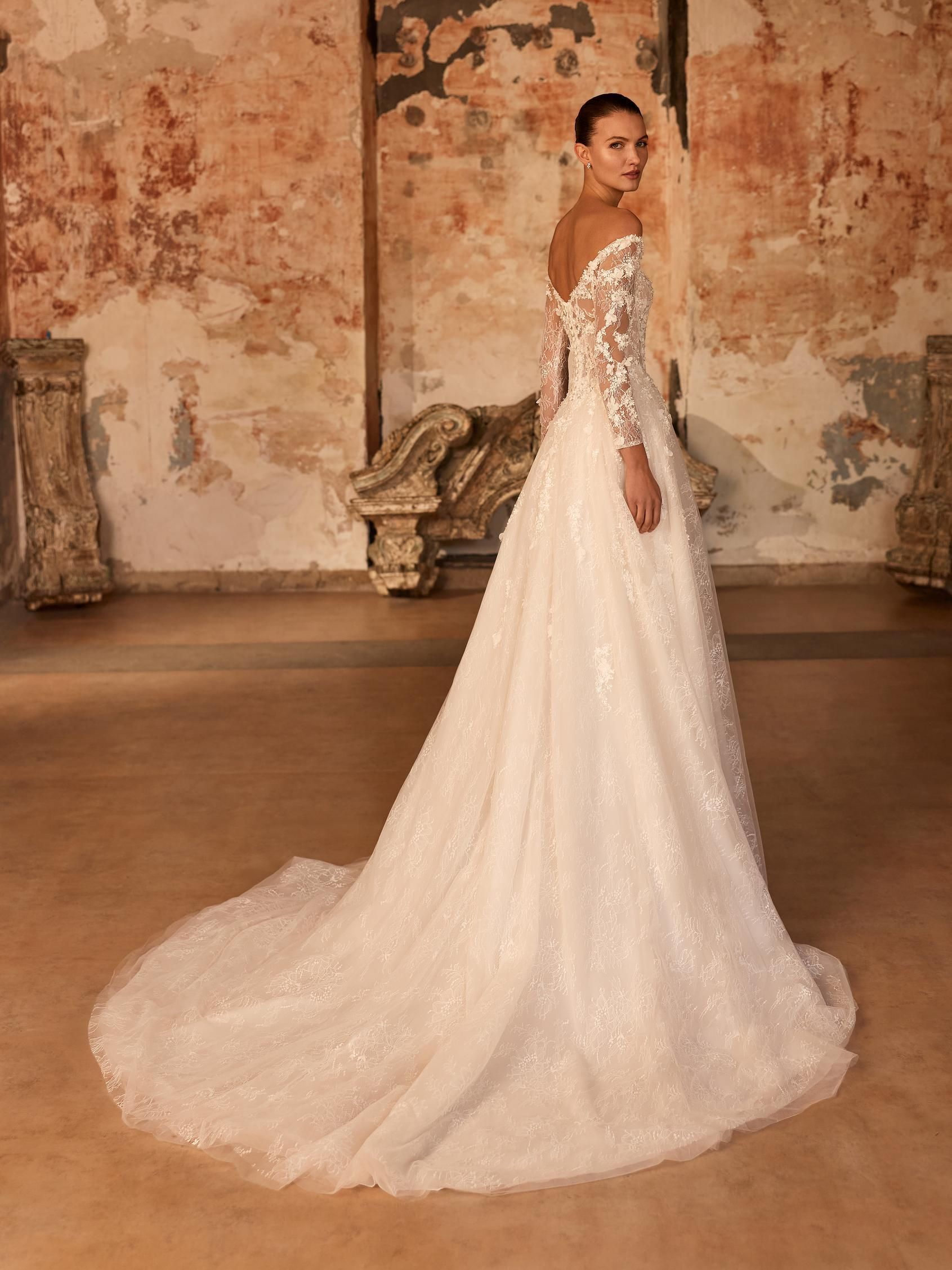 PRONOVIAS | AZARIN