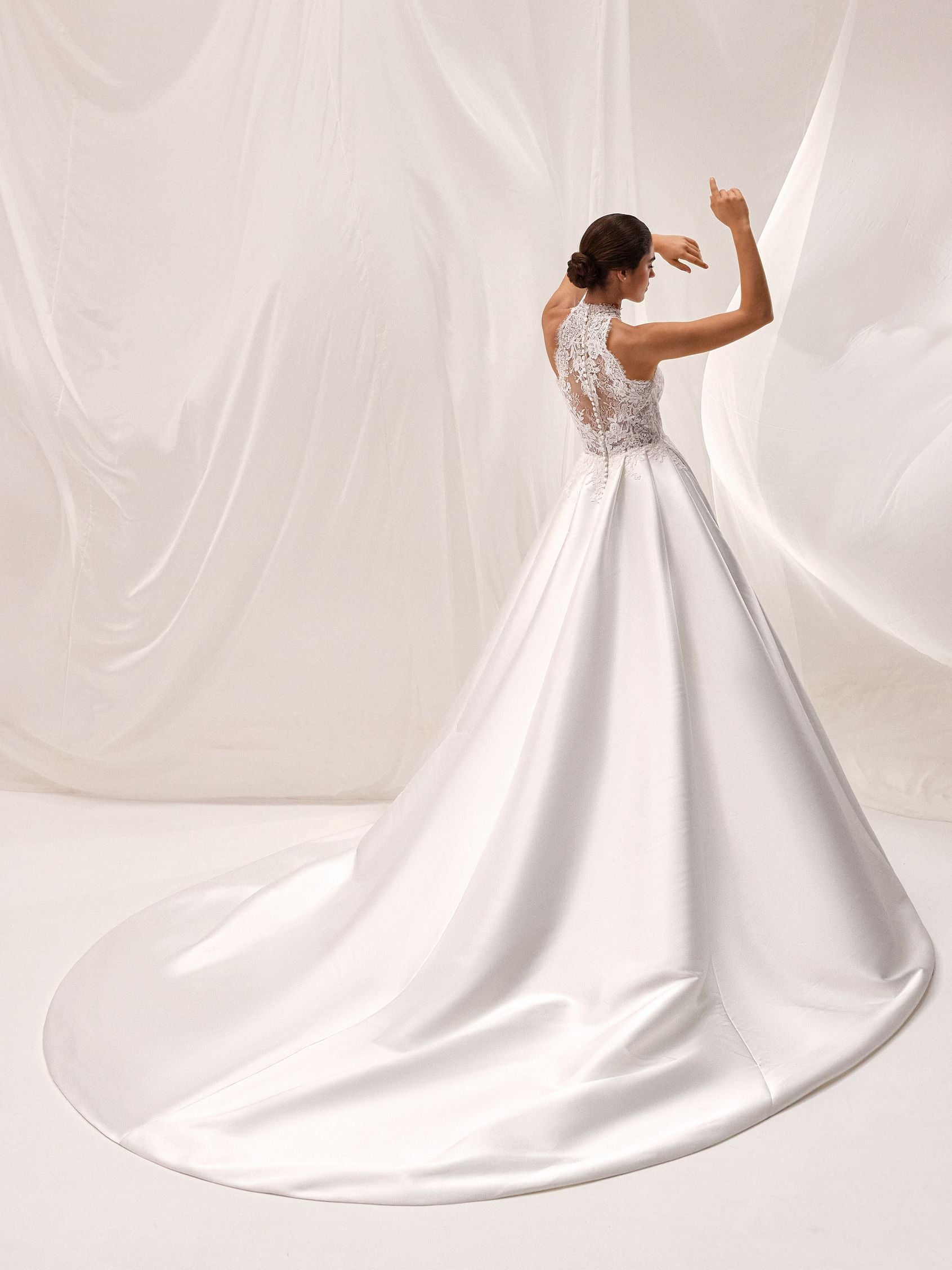 PRONOVIAS | ELBAITE