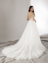 PRONOVIAS 2025 | HERO