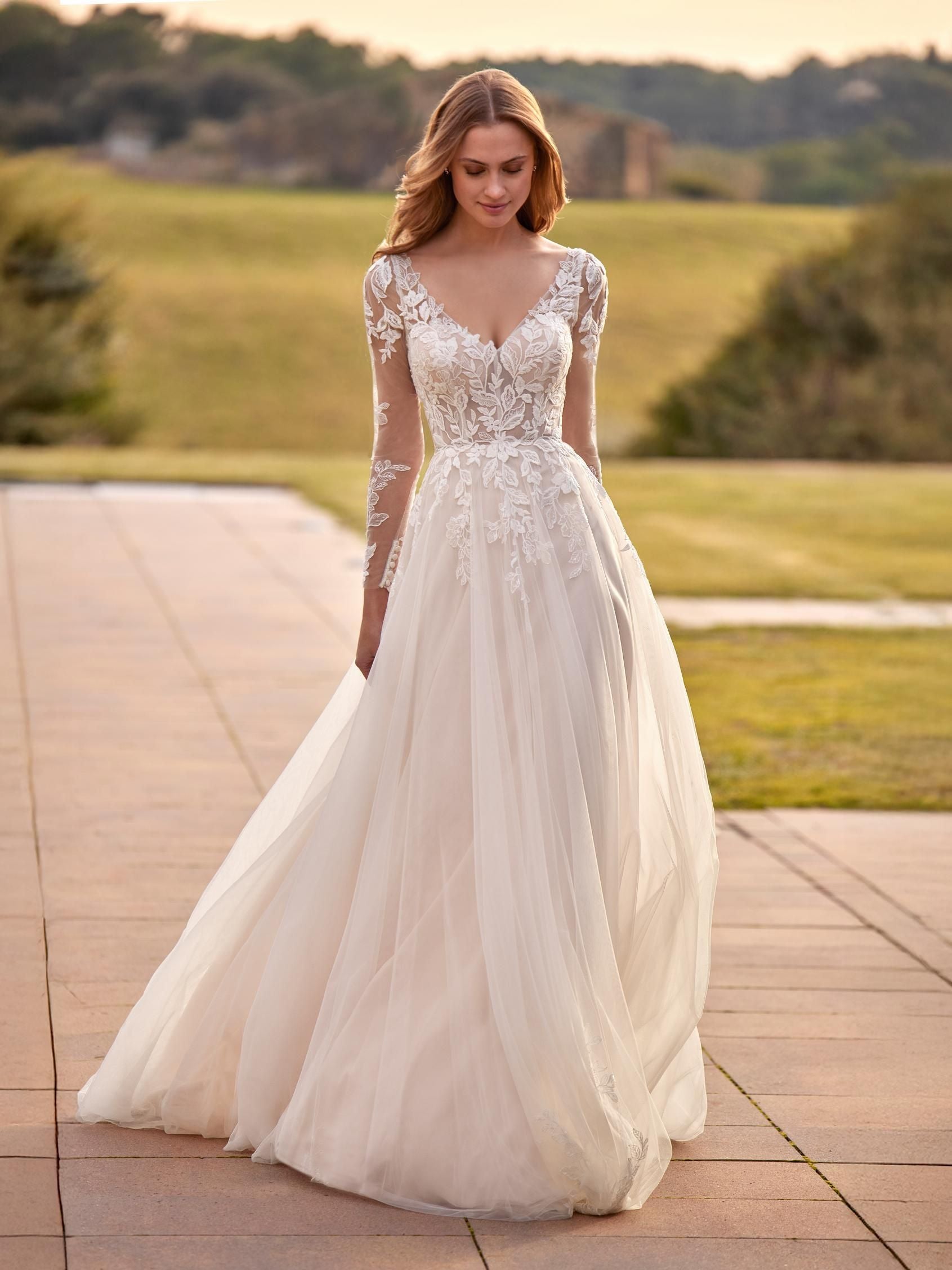 WHITE ONE | LIREA