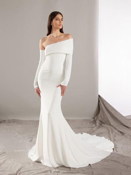 PRONOVIAS 2025 | RUSTY