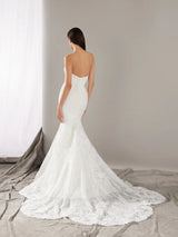 PRONOVIAS 2025 | RYKE