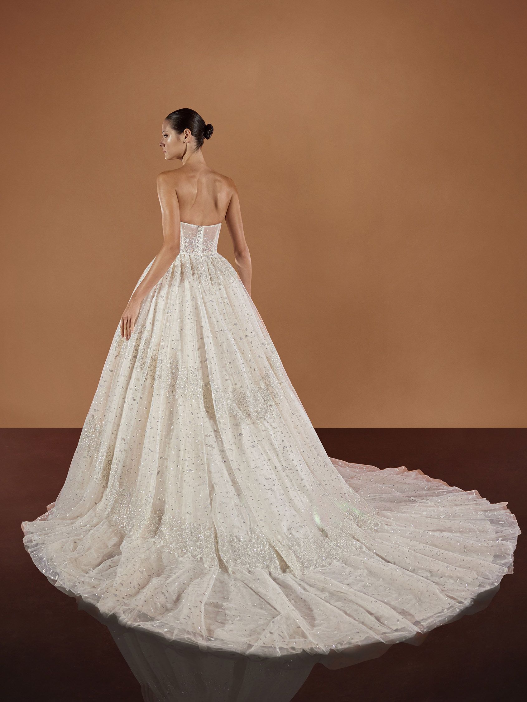 PRONOVIAS 2025 | TAJ