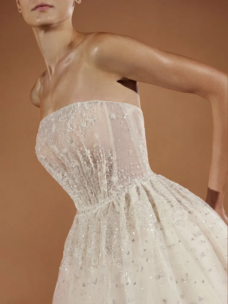 PRONOVIAS 2025 | TAJ