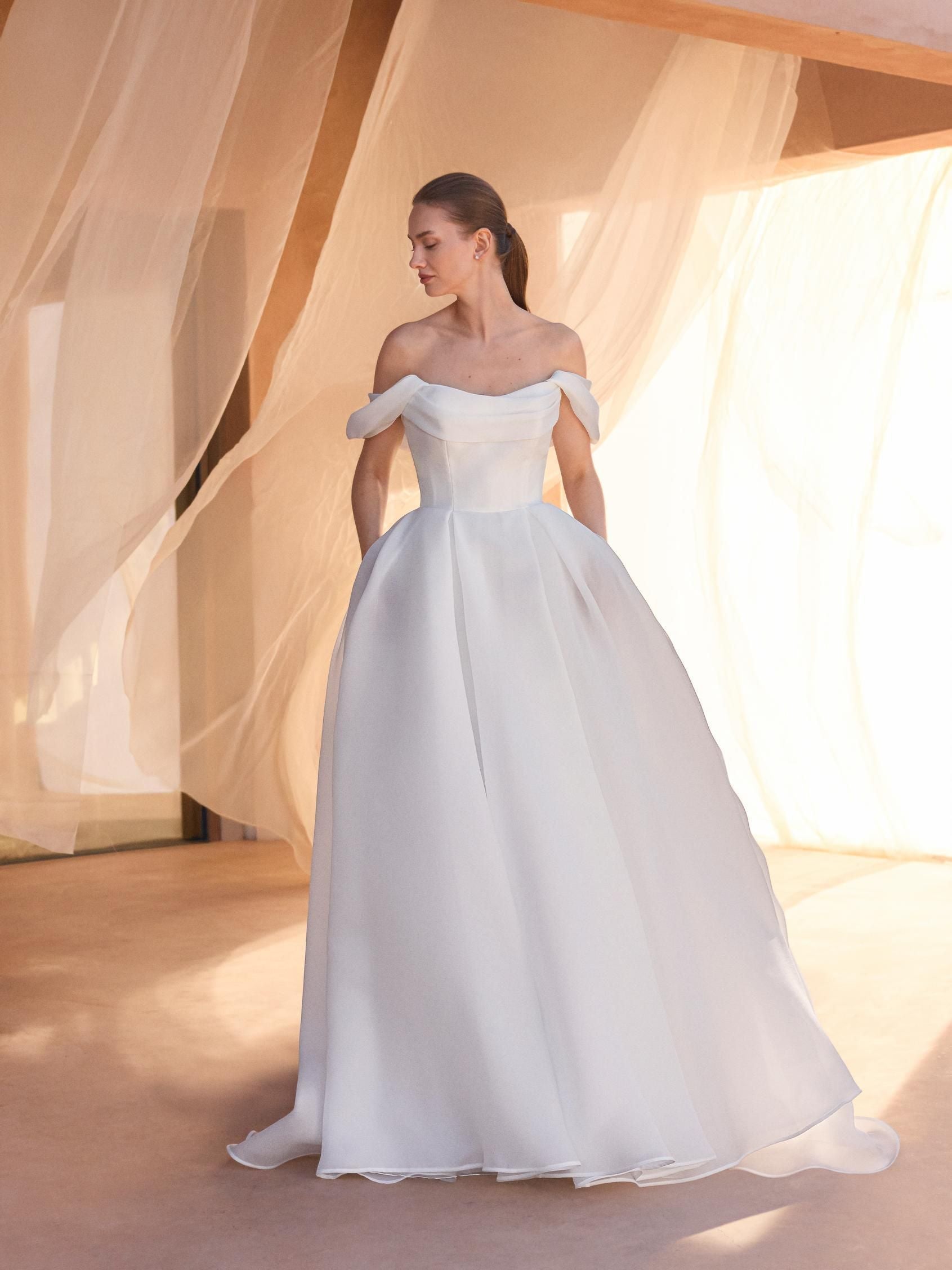 PRONOVIAS | ZELIAS